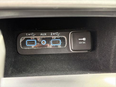 Used 2021 Jeep Grand Cherokee Laredo X AWD/4WD image 38