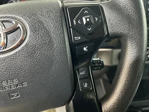 Used 2022 Toyota Tacoma SR AWD/4WD image 26