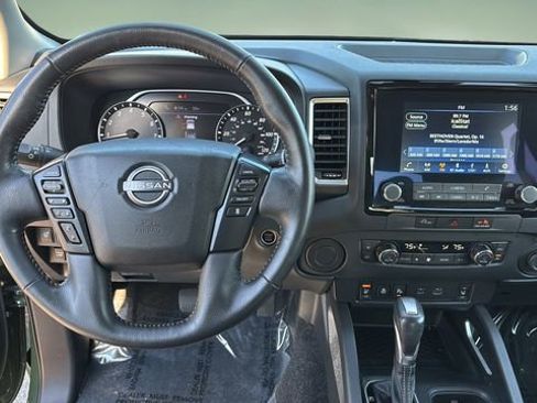 Used 2024 Nissan Frontier SV w/ SV Convenience Package image 9
