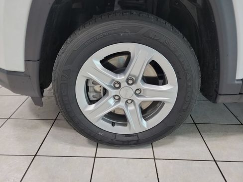 Used 2023 Jeep Compass Sport AWD/4WD image 43