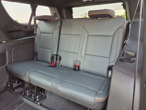 Used 2026 GMC Yukon XL AT4 w/ AT4 Premium Plus Package AWD/4WD image 23