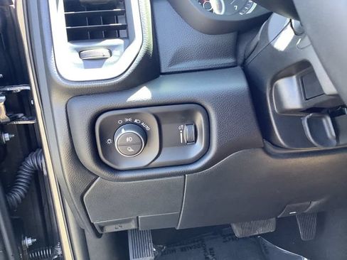 Used 2025 RAM 2500 Big Horn AWD/4WD image 15