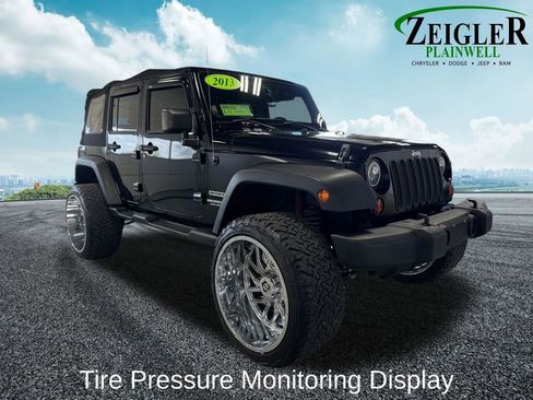 Used 2013 Jeep Wrangler Unlimited Sport AWD/4WD image 7