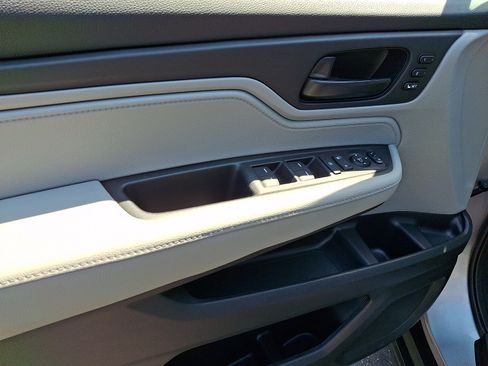 Used 2022 Honda Odyssey EX-L image 12
