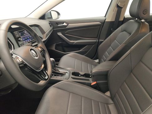 Used 2021 Volkswagen Jetta SE w/ SE Cold Weather Package image 17