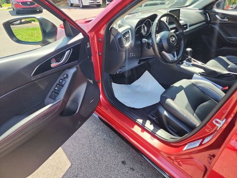 Used 2016 MAZDA MAZDA3 s Grand Touring w/ Technology Package FWD image 13