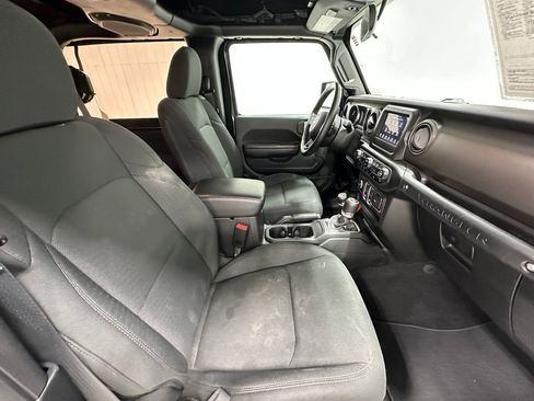 Used 2021 Jeep Wrangler Sport AWD/4WD image 13