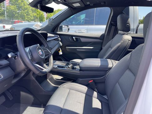 Used 2026 Buick Enclave Sport Touring w/ Power Package FWD image 5