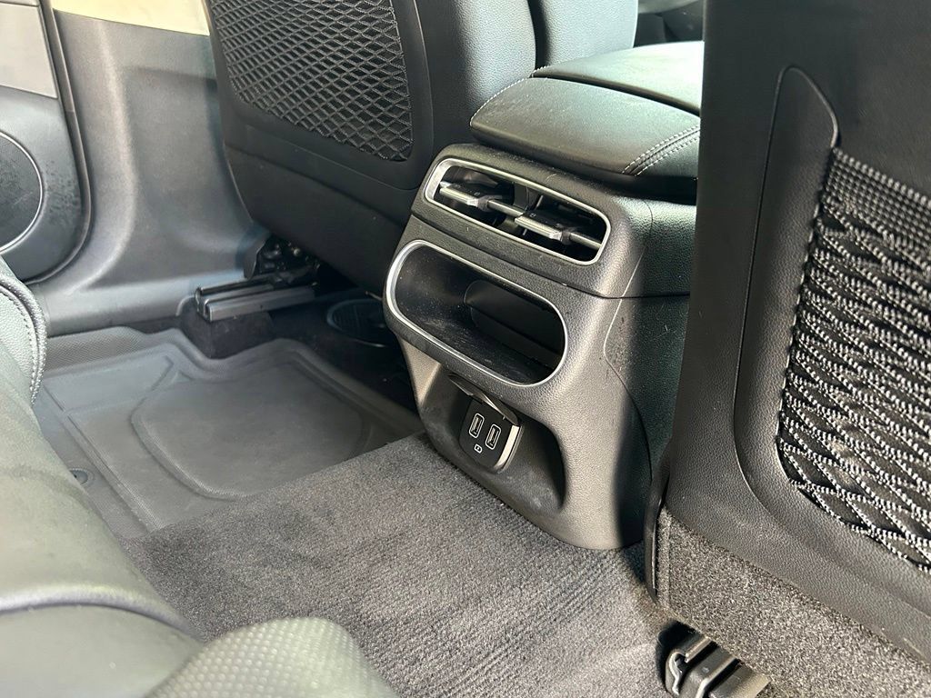 Used 2022 Genesis GV70 2.5T AWD/4WD image 33