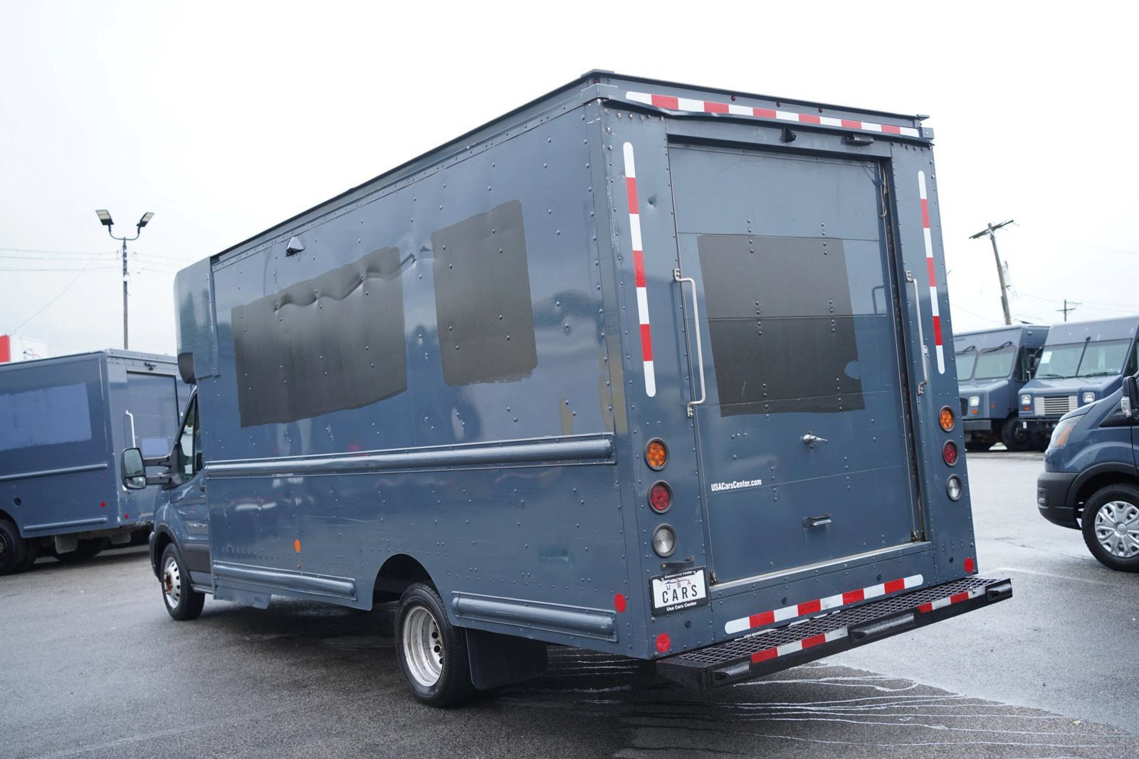 Used 2021 Ford Transit 350 DRW RWD image 8