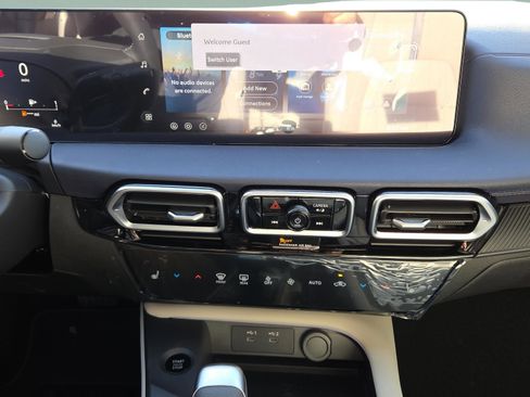 New 2026 Nissan Sentra SL w/ Floor Mat Package image 19