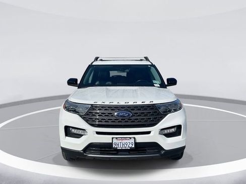 Certified 2023 Ford Explorer XLT w/ Equipment Group 202A AWD/4WD image 2