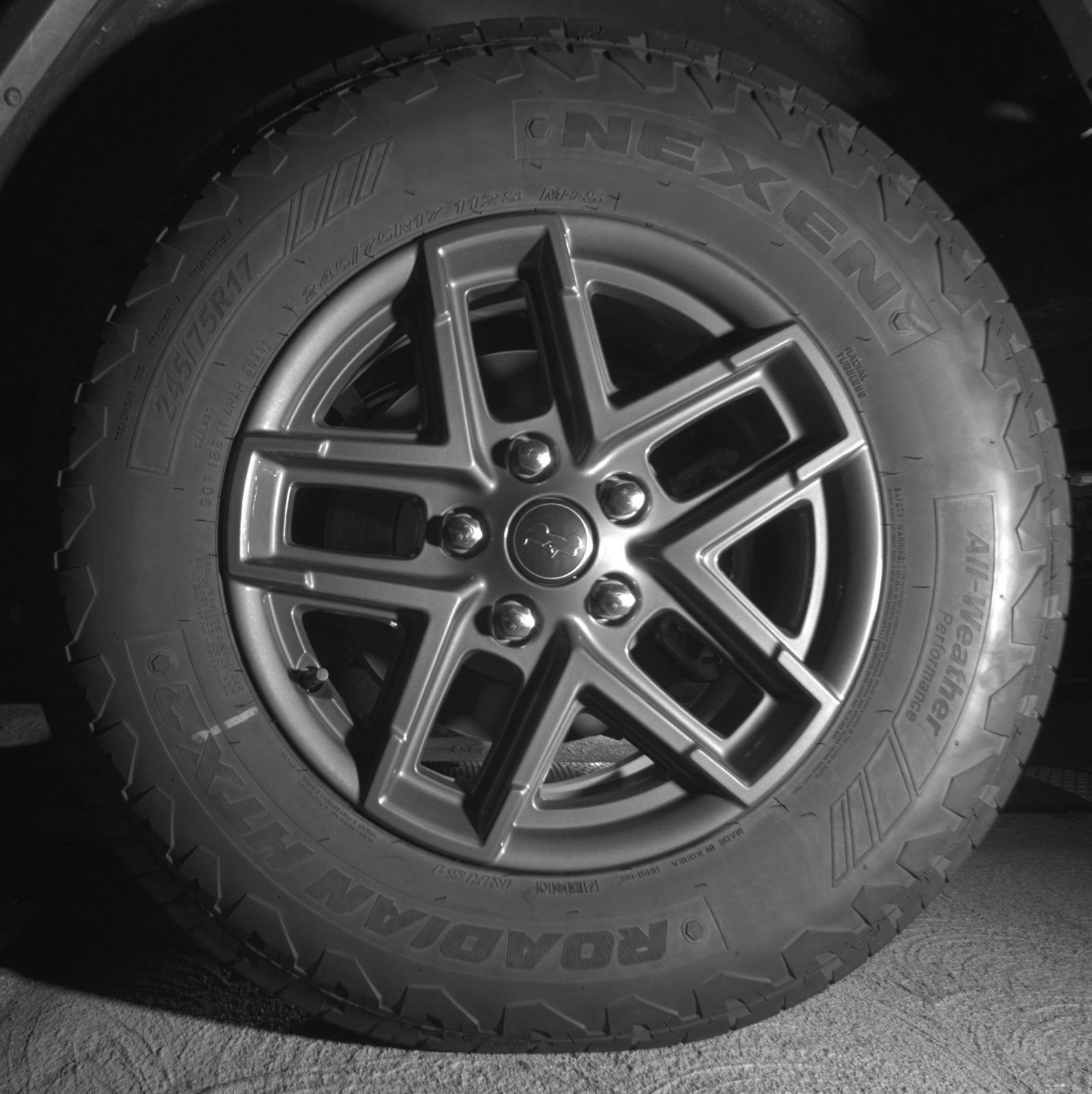 Used 2025 Jeep Wrangler Unlimited Sport AWD/4WD image 16