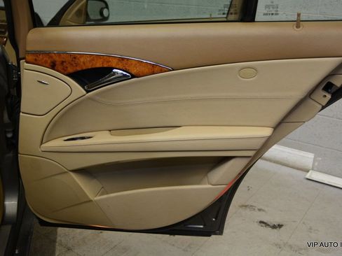 Used 2008 Mercedes-Benz E 320 BlueTEC Sedan image 10