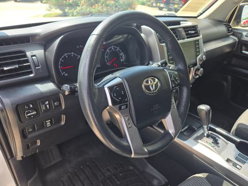 Used 2021 Toyota 4Runner SR5 RWD image 10