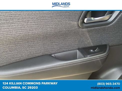 Used 2023 Nissan Rogue SV AWD/4WD image 12