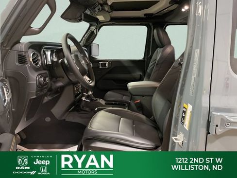 New 2026 Jeep Wrangler Unlimited Sahara AWD/4WD image 48