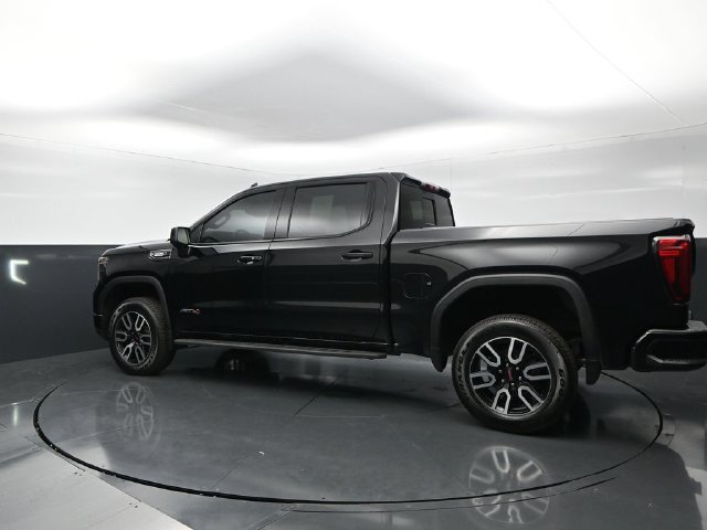 Used 2024 GMC Sierra 1500 AT4 w/ Technology Package AWD/4WD image 2