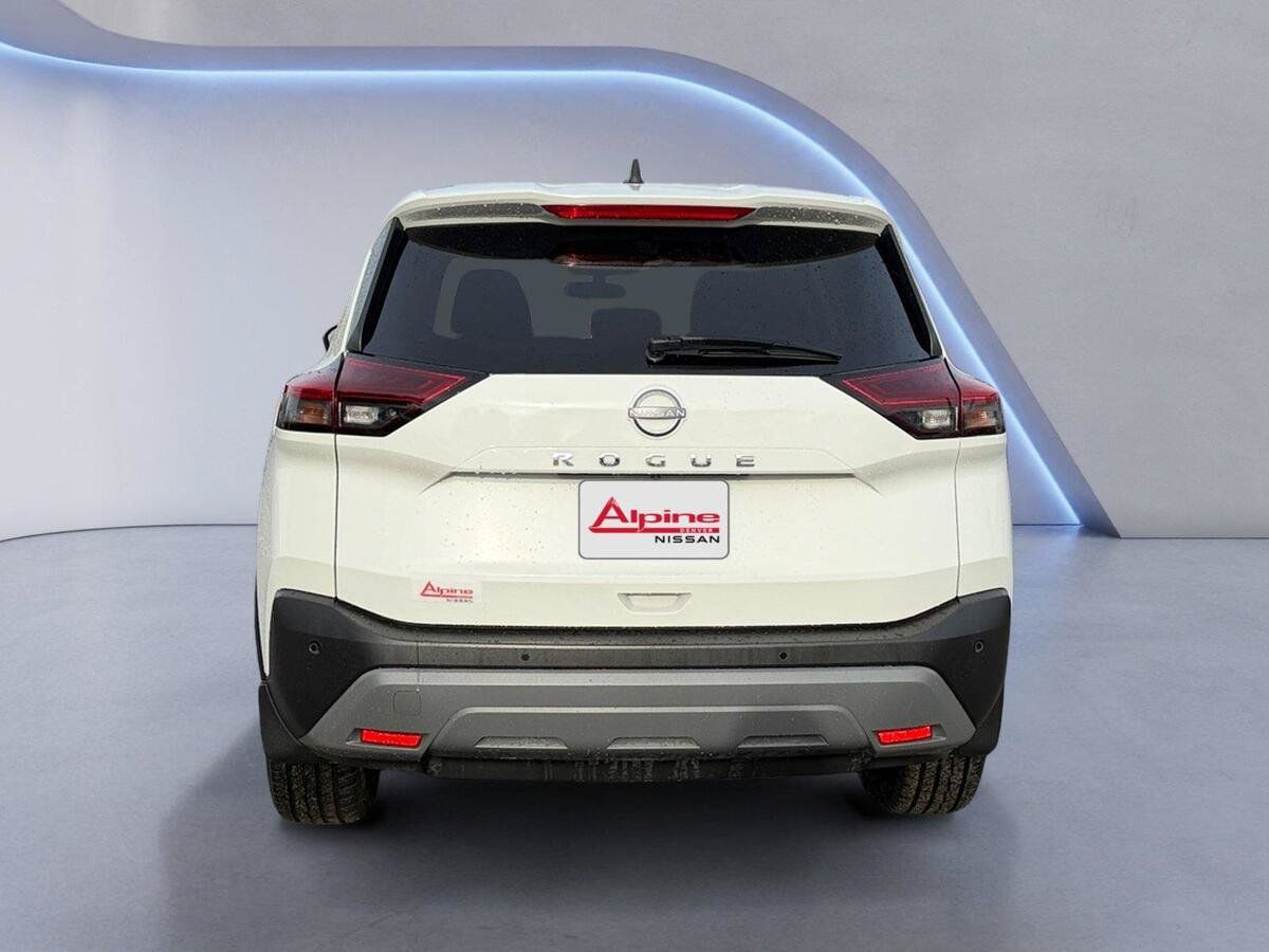 Used 2023 Nissan Rogue S FWD image 4