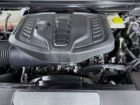 Used 2024 Jeep Wagoneer L Series II w/ Flexible Seating Group image 36