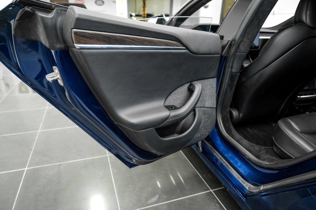 Used 2023 Tesla Model S AWD/4WD image 37