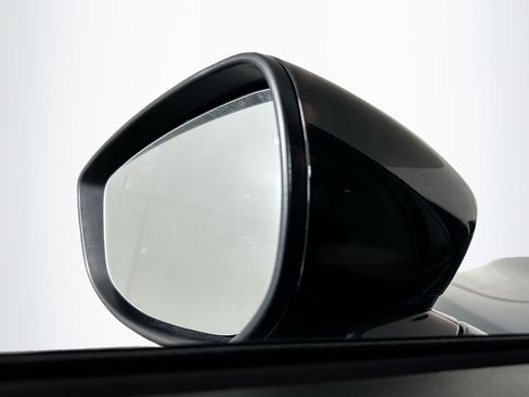 Used 2025 MAZDA CX-50 AWD 2.5 S w/ Premium Package image 16