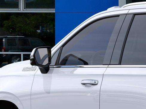 New 2026 Chevrolet Tahoe High Country AWD/4WD image 36