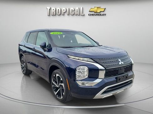 Used 2024 Mitsubishi Outlander SE AWD/4WD image 4