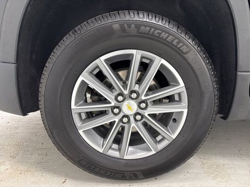 Used 2022 Chevrolet Traverse LT w/ LPO, 'HIT The Road' Package image 35