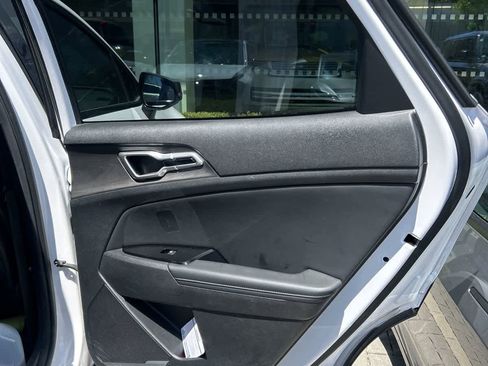 Used 2025 Kia Sportage X-Line w/ Premium Package image 12