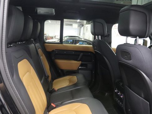 Used 2021 Land Rover Defender 110 X AWD/4WD image 23