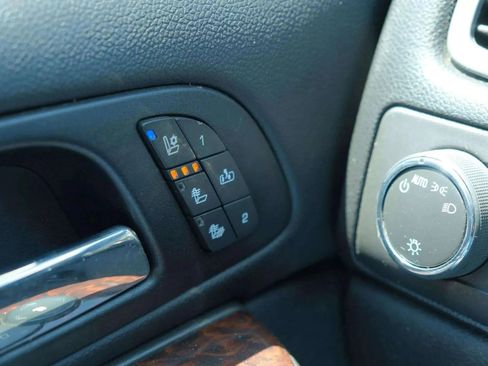 Used 2014 GMC Sierra 2500 Denali image 36