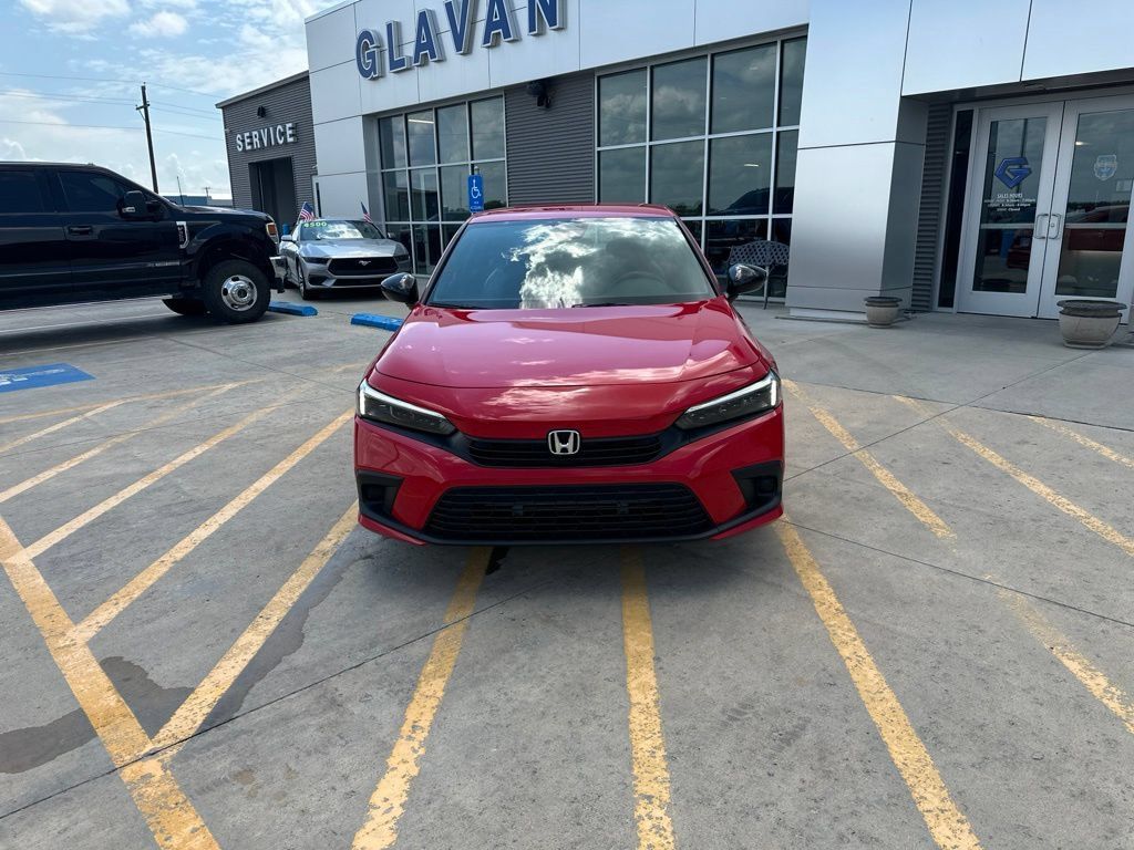 Used 2022 Honda Civic Sport image 2