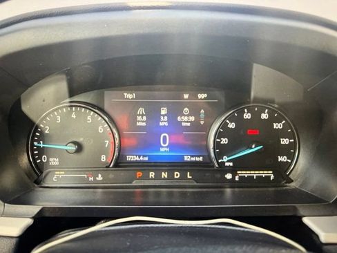 Used 2023 Ford Explorer XLT RWD image 4