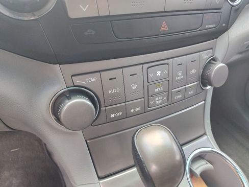 Used 2010 Toyota Highlander Sport image 24