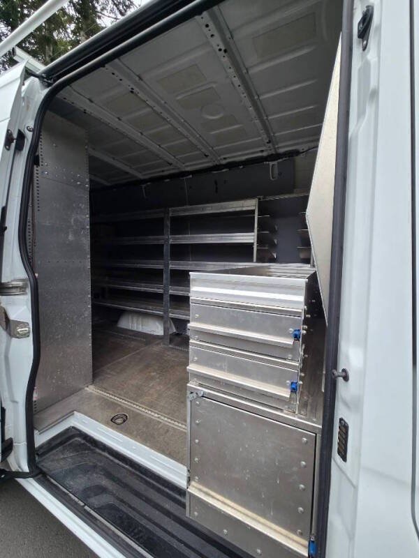 Used 2019 Mercedes-Benz Sprinter 144 image 15