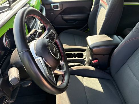 Used 2021 Jeep Wrangler Rubicon image 19