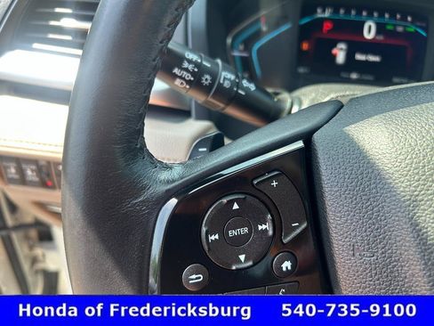 Used 2018 Honda Odyssey EX-L image 18