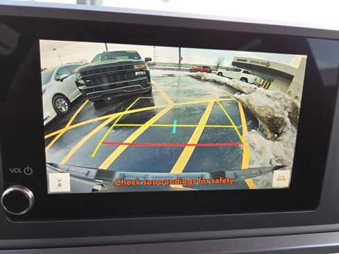 Used 2024 Toyota Tacoma TRD Sport image 16