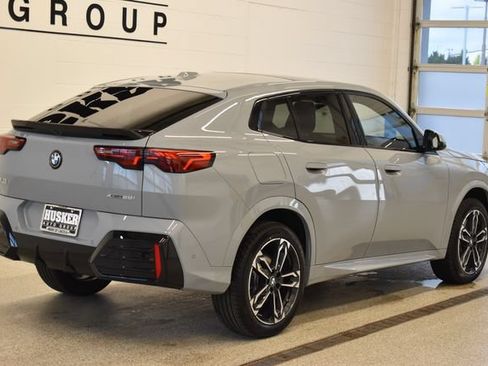 New 2026 BMW X2 xDrive28i w/ M Sport Package AWD/4WD image 4