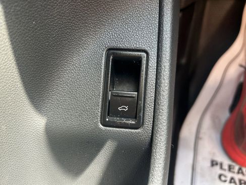 Used 2015 Volkswagen Jetta SE FWD image 22