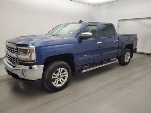Used 2017 Chevrolet Silverado 1500 LT w/ All Star Edition AWD/4WD image 2