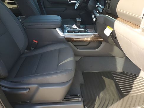 New 2026 GMC Sierra 1500 Elevation w/ X31 Off-Road Package AWD/4WD image 16