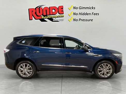 Used 2023 Buick Enclave Premium w/ Experience Buick Package AWD/4WD image 7