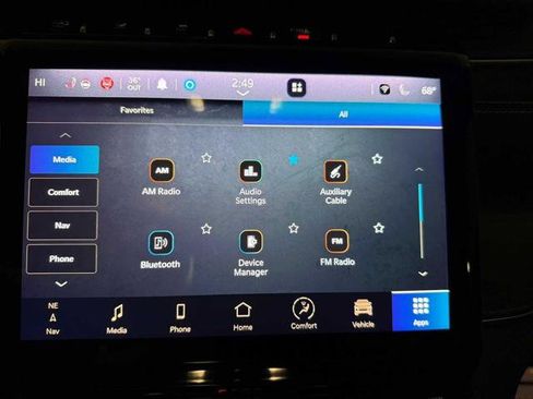 Certified 2023 Jeep Grand Cherokee Overland w/ Luxury Tech Group IV AWD/4WD image 31