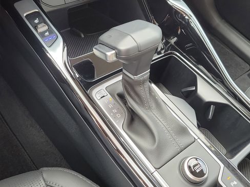 Certified 2025 Kia Sorento SX FWD image 38