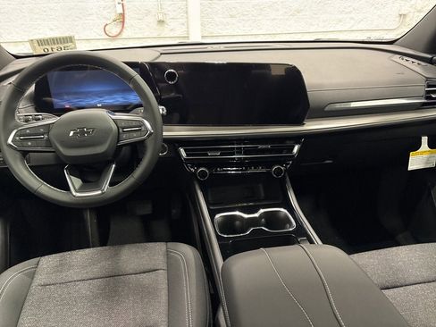 New 2026 Chevrolet Traverse LT image 10