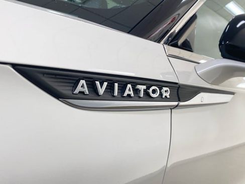 Certified 2023 Lincoln Aviator Reserve w/ Equipment Group 201A image 14
