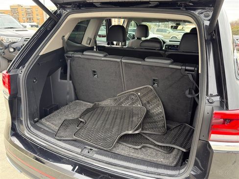 Used 2021 Volkswagen Atlas SEL w/ MDO Package (Bench Seat) image 31