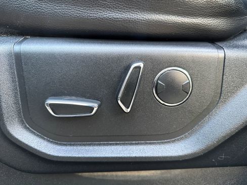 Used 2017 Ford F250 Lariat w/ Lariat Value Package image 18